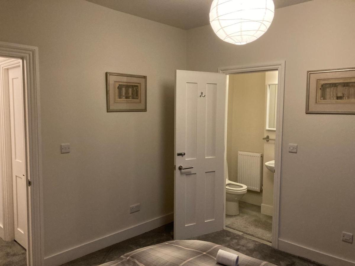 Apartment Beautiful 1-bed Studio In *